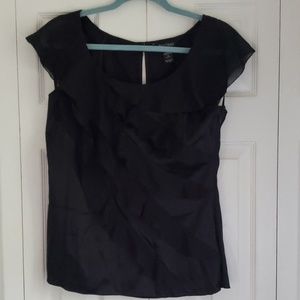 White House Black Market black top